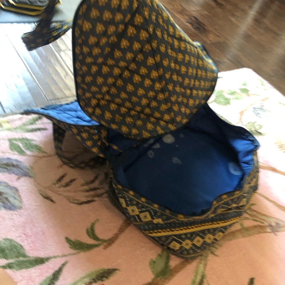 Travel Shoulder bag - Picture 12 of 15